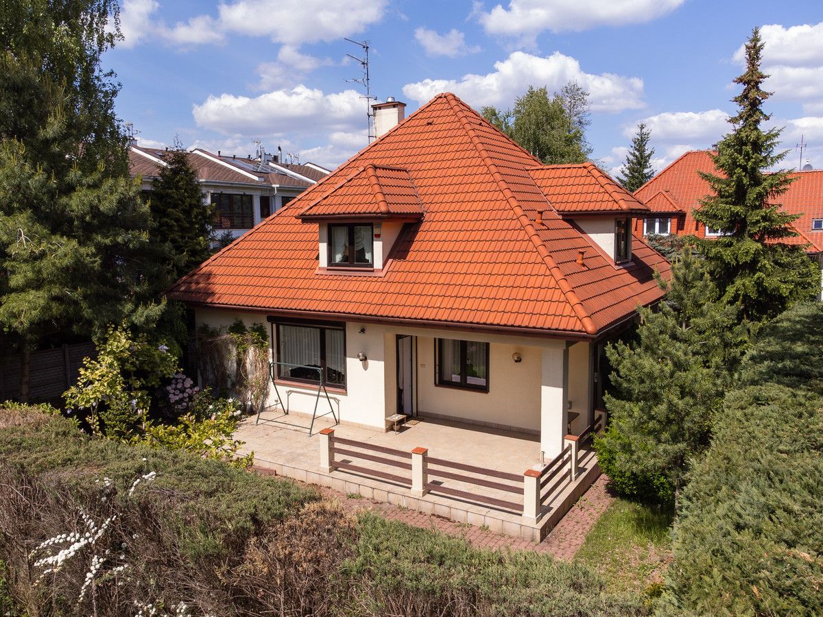 dom wolnostojący, 5 pokoi Łódź Julianów, ul. Czarnoleska