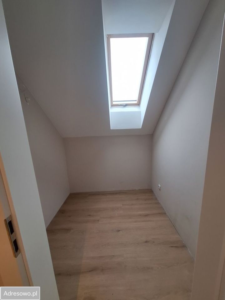 dom wolnostojący, 4 pokoje Pieszków. Zdjęcie 11