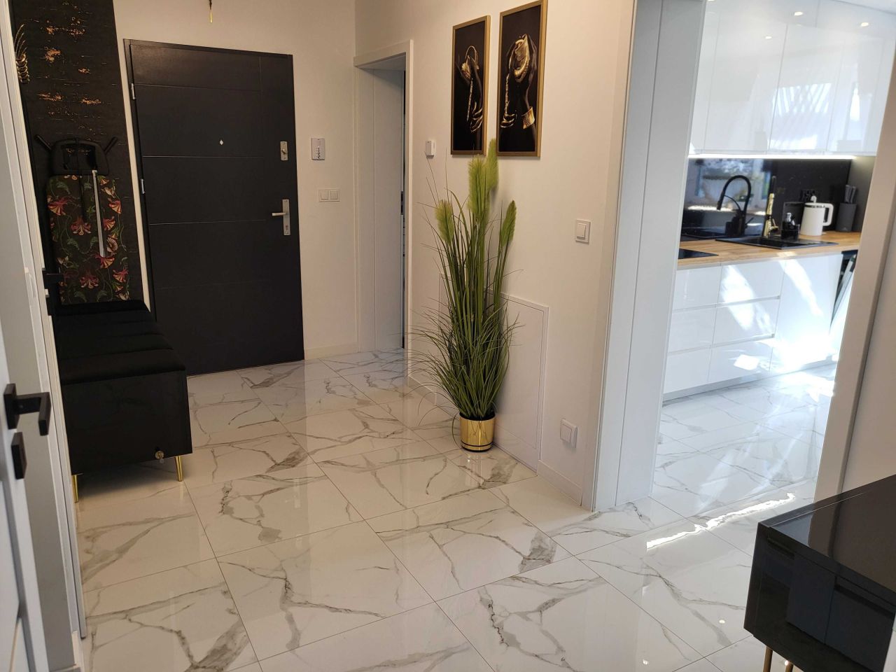 Mieszkanie 3-pokojowe Sulęczyno. Zdjęcie 2