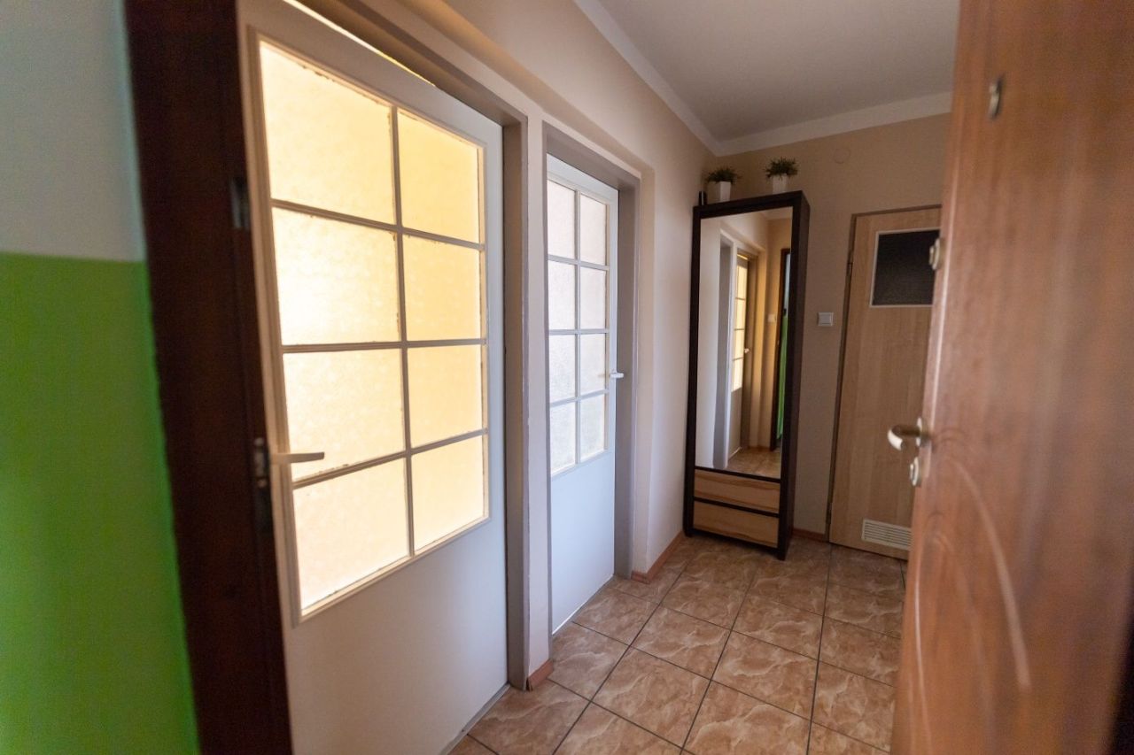 Mieszkanie 3-pokojowe Żagań. Zdjęcie 3