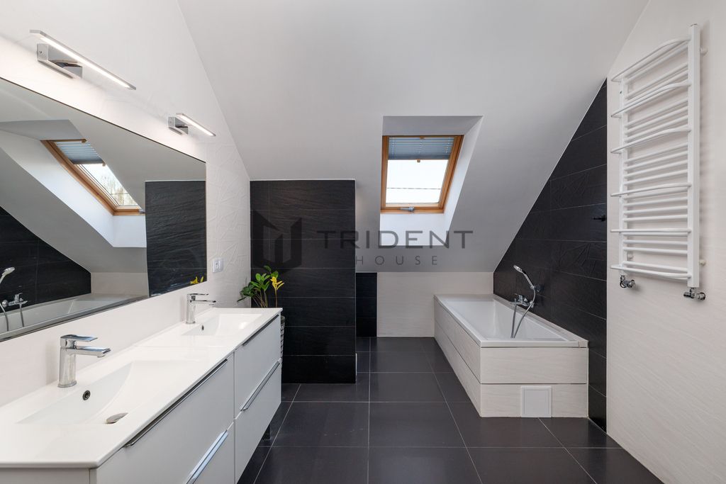 bliźniak, 5 pokoi Krupia Wólka. Zdjęcie 13