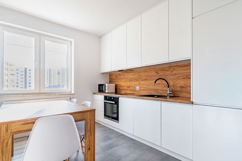 Mieszkanie 3-pokojowe Rzeszów, ul. Czudecka. Zdjęcie 3