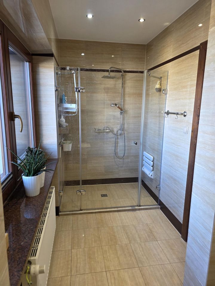 dom szeregowy, 5 pokoi Jelenia Góra Czarne, ul. Okrężna. Zdjęcie 8