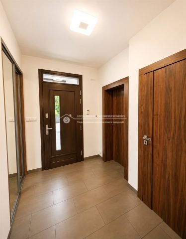 dom wolnostojący, 7 pokoi Bystra. Zdjęcie 17