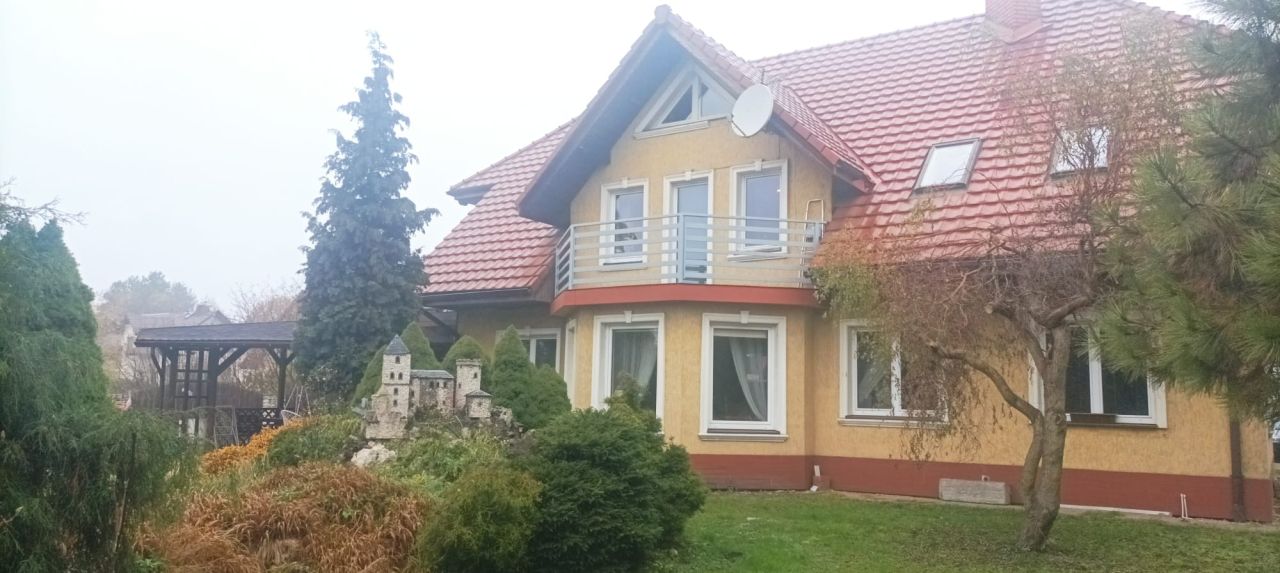 dom wolnostojący, 6 pokoi Katowice Podlesie, ul. Ślazowa