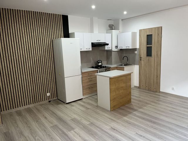 Mieszkanie 3-pokojowe Śmigiel, ul. Henryka Sienkiewicza. Zdjęcie 1