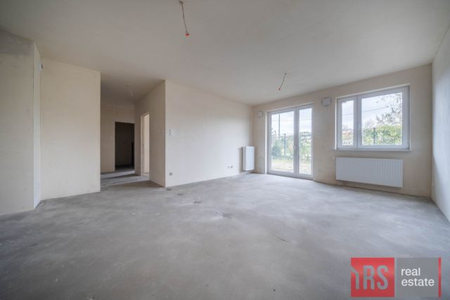 Mieszkanie 4-pokojowe Warszawa Włochy, ul. Łopuszańska. Zdjęcie 1