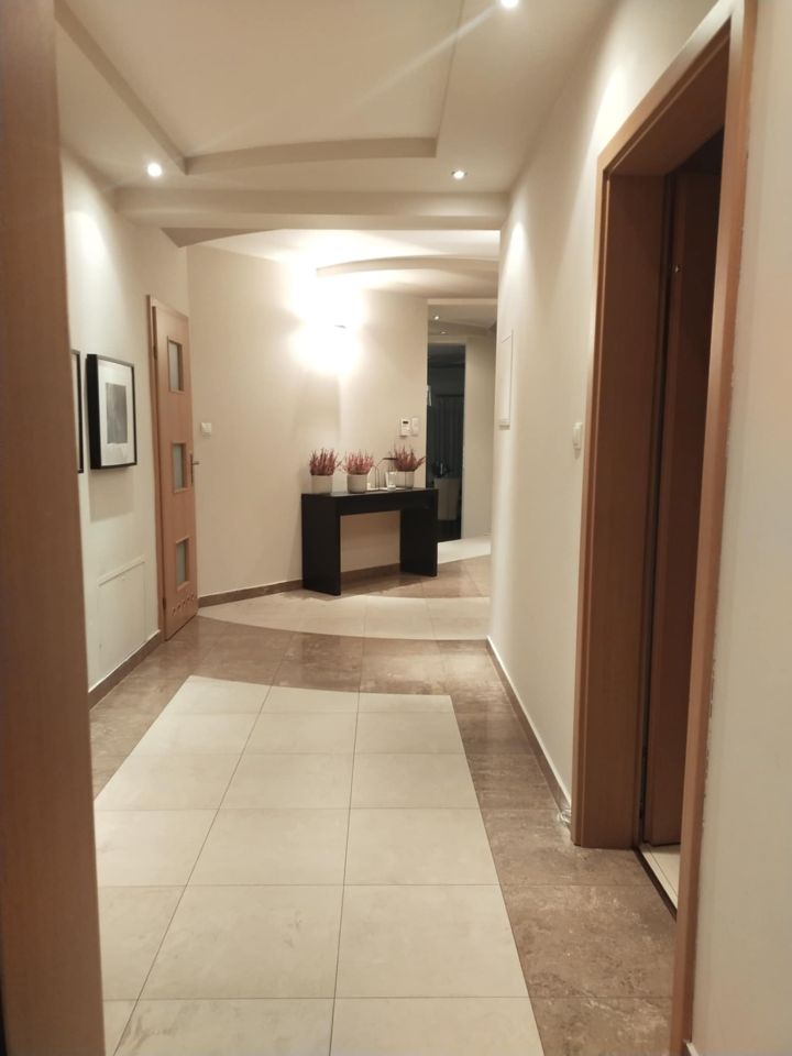 dom wolnostojący, 6 pokoi Mielec Smoczka, ul. Królowej Jadwigi. Zdjęcie 4