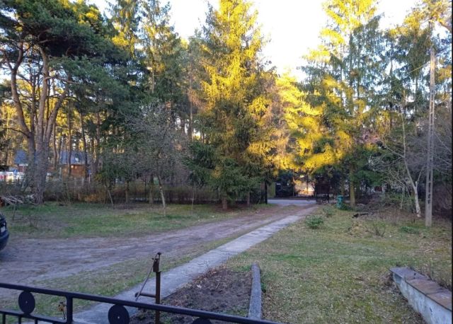 dom wolnostojący, 4 pokoje Józefów Centrum, ul. Topolowa. Zdjęcie 1