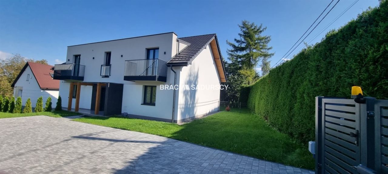 Mieszkanie 10-pokojowe Zabawa. Zdjęcie 22