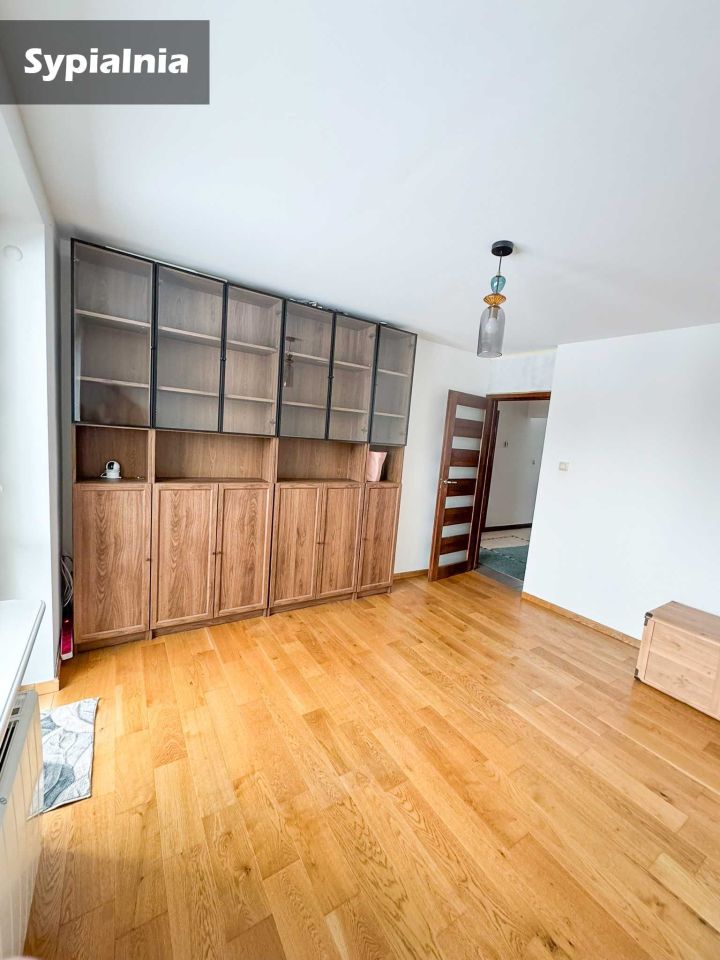 Mieszkanie 2-pokojowe Karnity. Zdjęcie 2