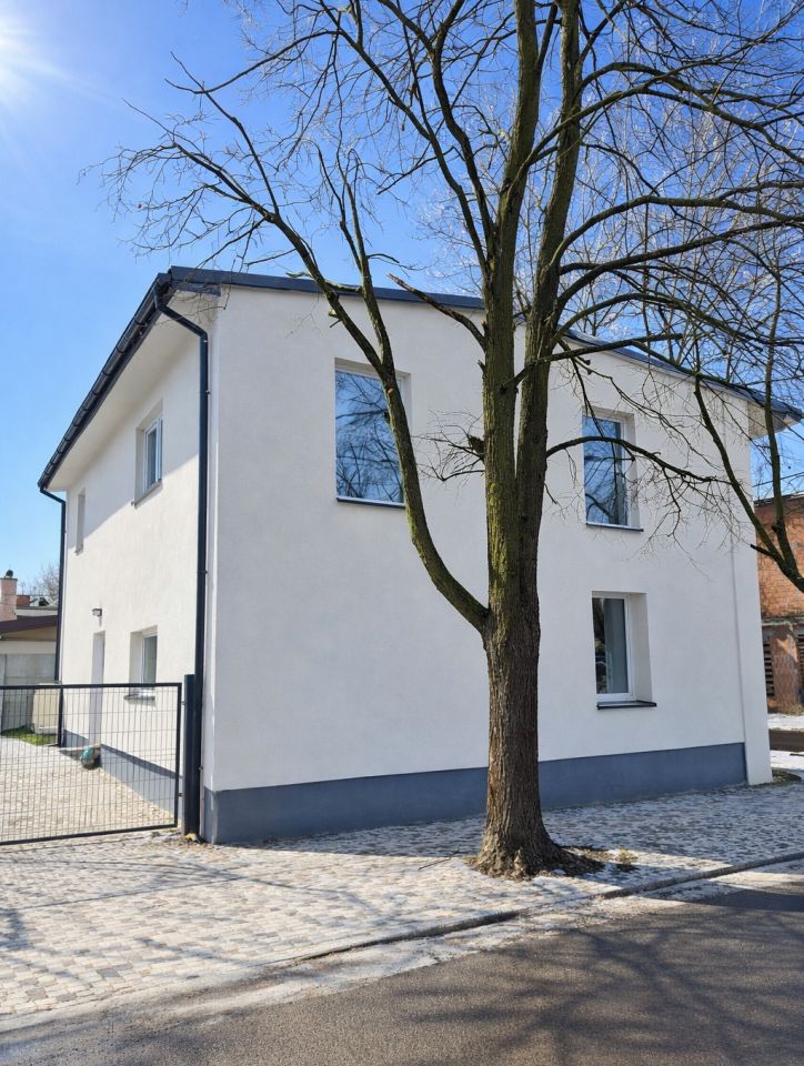 dom wolnostojący, 4 pokoje Pabianice Bugaj, ul. Michała Ossowskiego. Zdjęcie 2