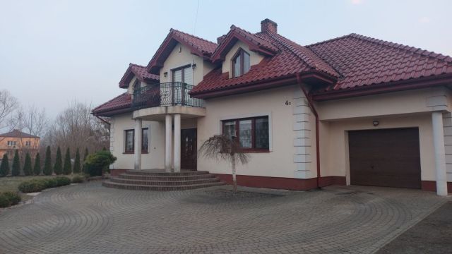 dom wolnostojący Cyców. Zdjęcie 1