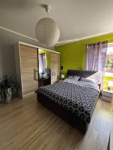 dom wolnostojący, 6 pokoi Piaseczno, ul. Zbigniewa Herberta. Zdjęcie 2