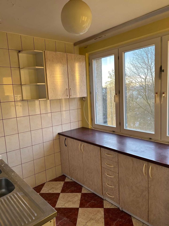 Mieszkanie 4-pokojowe Kielce Sady, ul. Nowowiejska. Zdjęcie 2