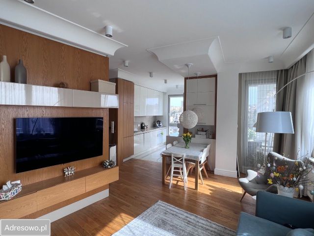 Mieszkanie 4-pokojowe Gdynia Redłowo, ul. Legionów. Zdjęcie 1