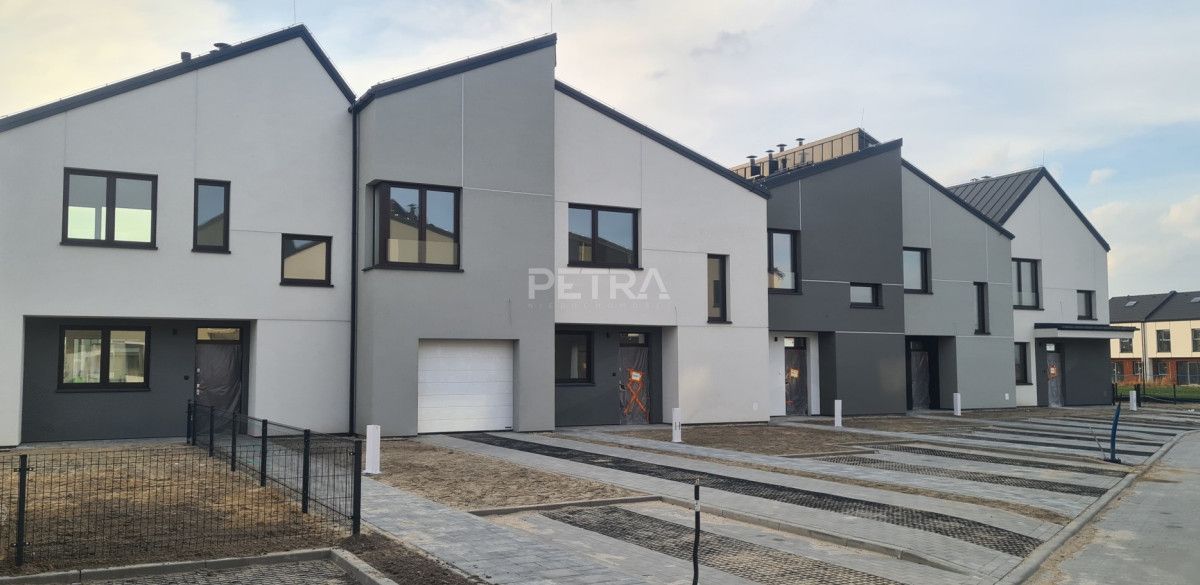 dom szeregowy, 4 pokoje Słomin. Zdjęcie 5