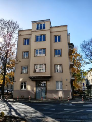Mieszkanie 4-pokojowe Kraków Krowodrza, ul. Czarnowiejska. Zdjęcie 1