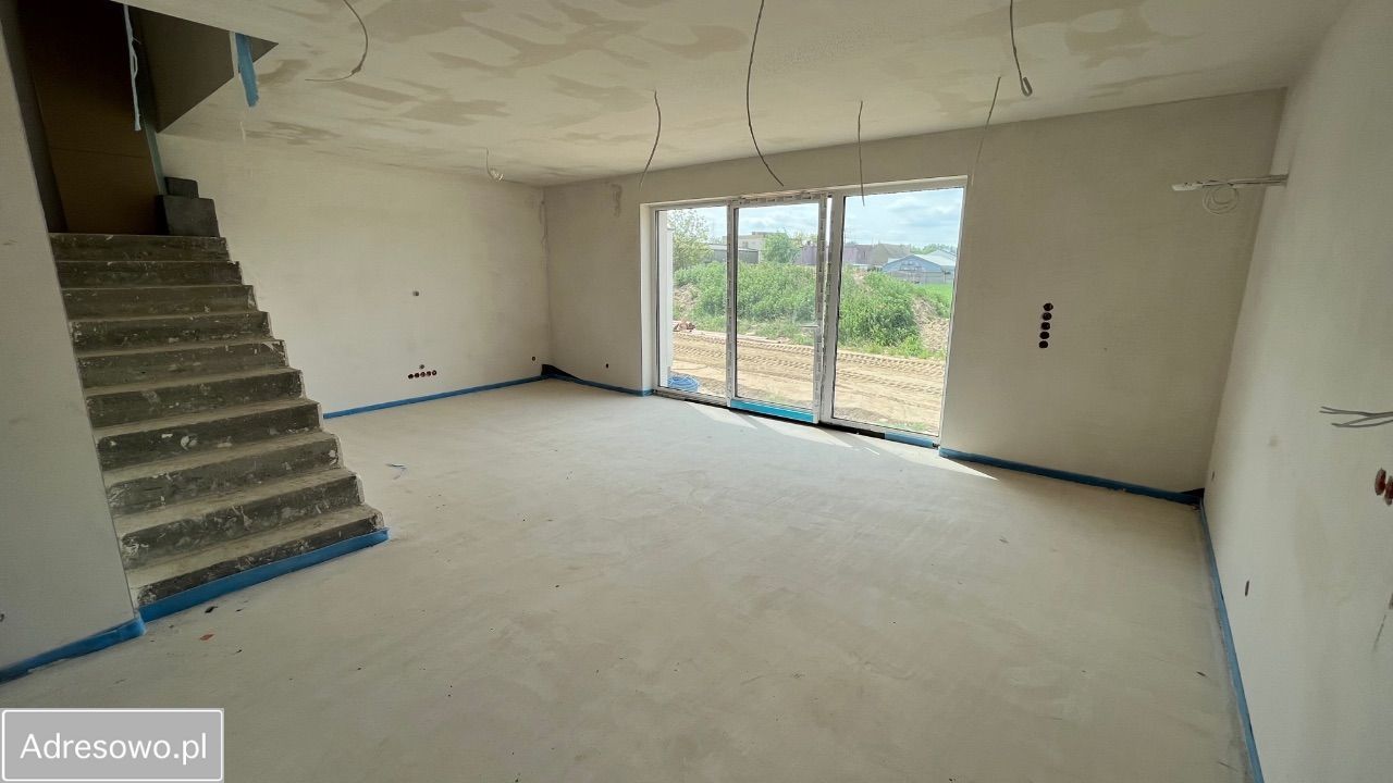 bliźniak, 5 pokoi Ceradz Kościelny. Zdjęcie 8