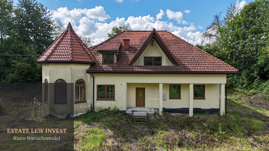 dom wolnostojący, 5 pokoi Poręba Laskowska