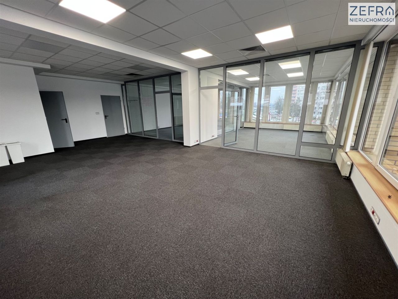 Biuro Kraków Prądnik Biały, ul. Henryka Pachońskiego. Zdjęcie 2