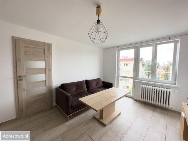 Mieszkanie 2-pokojowe Nowy Sącz, ul. Stanisława Żółkiewskiego. Zdjęcie 1