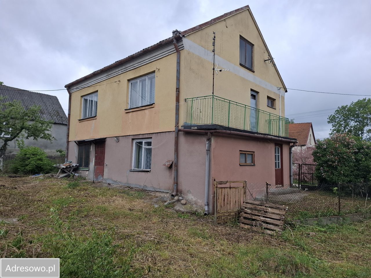 dom wolnostojący, 3 pokoje Żydówek. Zdjęcie 1