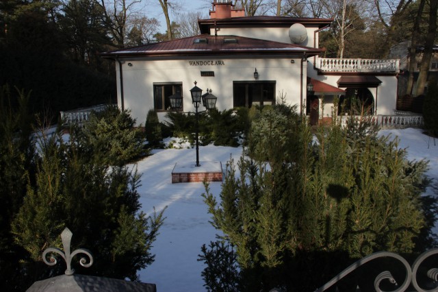 dom wolnostojący, 12 pokoi Milanówek Chrzanów, ul. Chrzanowska. Zdjęcie 1