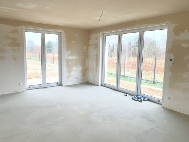 dom wolnostojący, 5 pokoi Borowa Góra. Zdjęcie 12