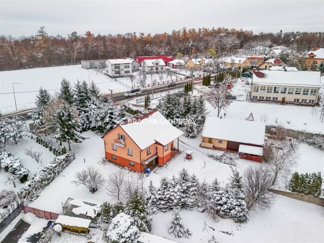 dom wolnostojący, 4 pokoje Pietrzejowice. Zdjęcie 36