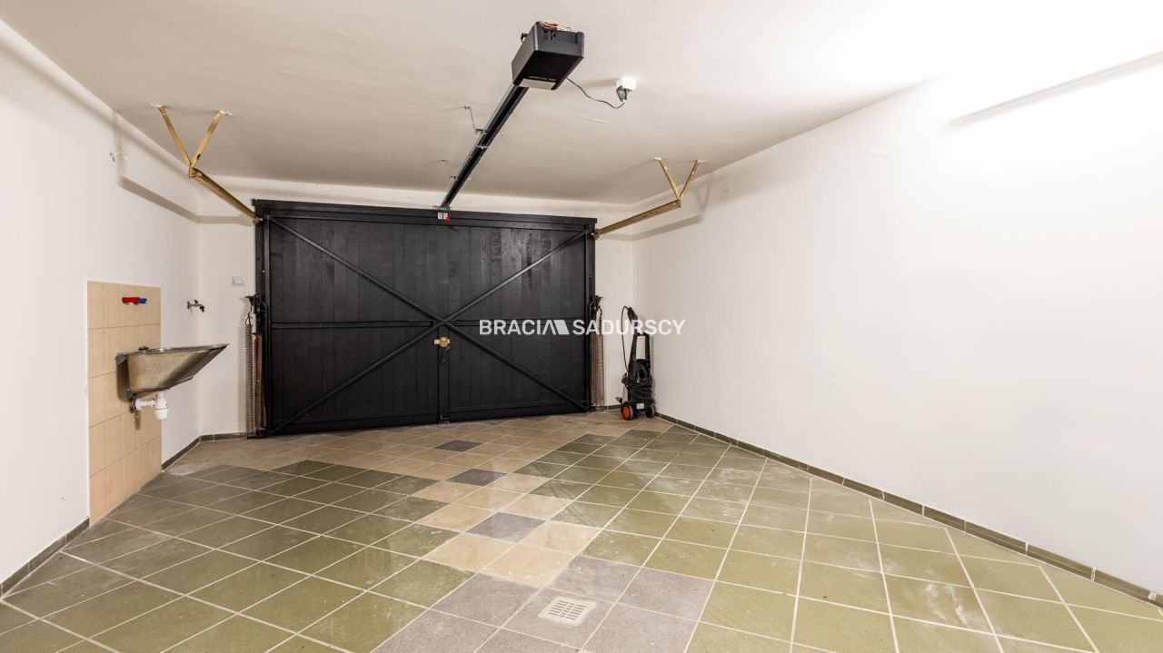 dom wolnostojący, 8 pokoi Zabierzów, ul. Krakowska. Zdjęcie 33