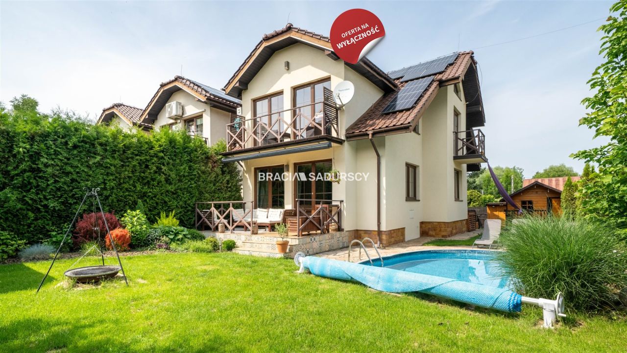 dom szeregowy, 6 pokoi Zabawa