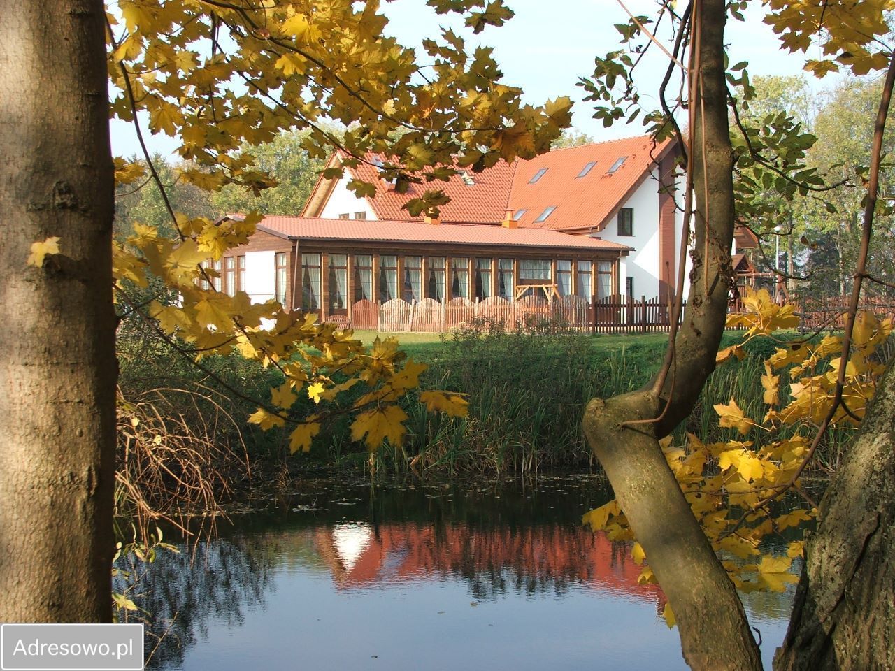 Lokal Grabiny-Zameczek. Zdjęcie 3