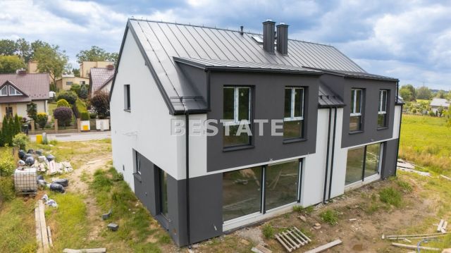 bliźniak, 5 pokoi Tarnowiec, ul. Nadbrzeżna. Zdjęcie 4