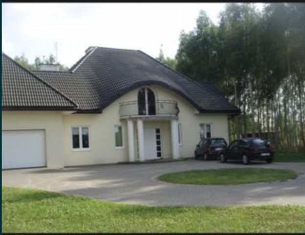 dom wolnostojący, 7 pokoi Stara Wieś, ul. Poziomkowa. Zdjęcie 1