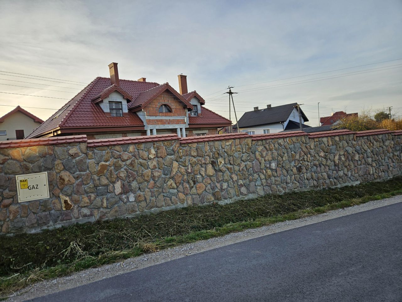 dom wolnostojący, 8 pokoi Busko-Zdrój Łagiewniki. Zdjęcie 14