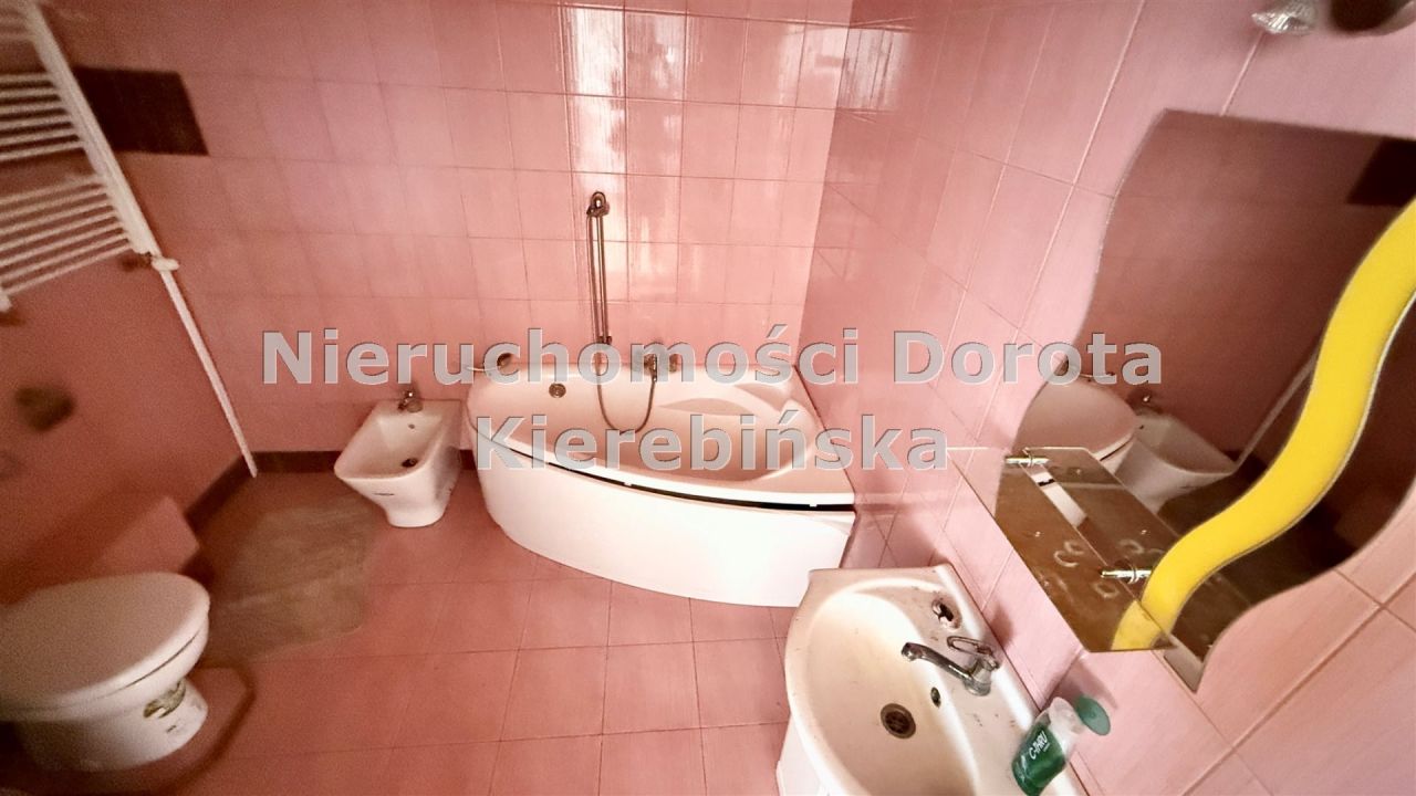 Hala/magazyn Ujazd. Zdjęcie 8