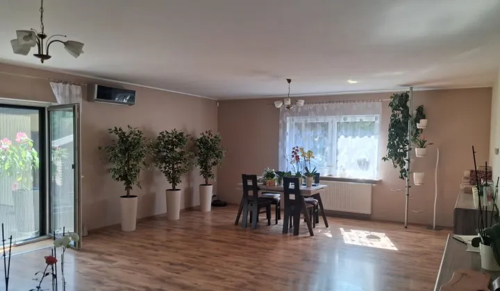 dom wolnostojący, 5 pokoi Luboń