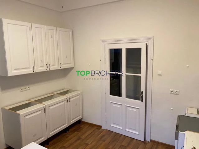 dom wolnostojący, 10 pokoi Milanówek Chrzanów. Zdjęcie 2