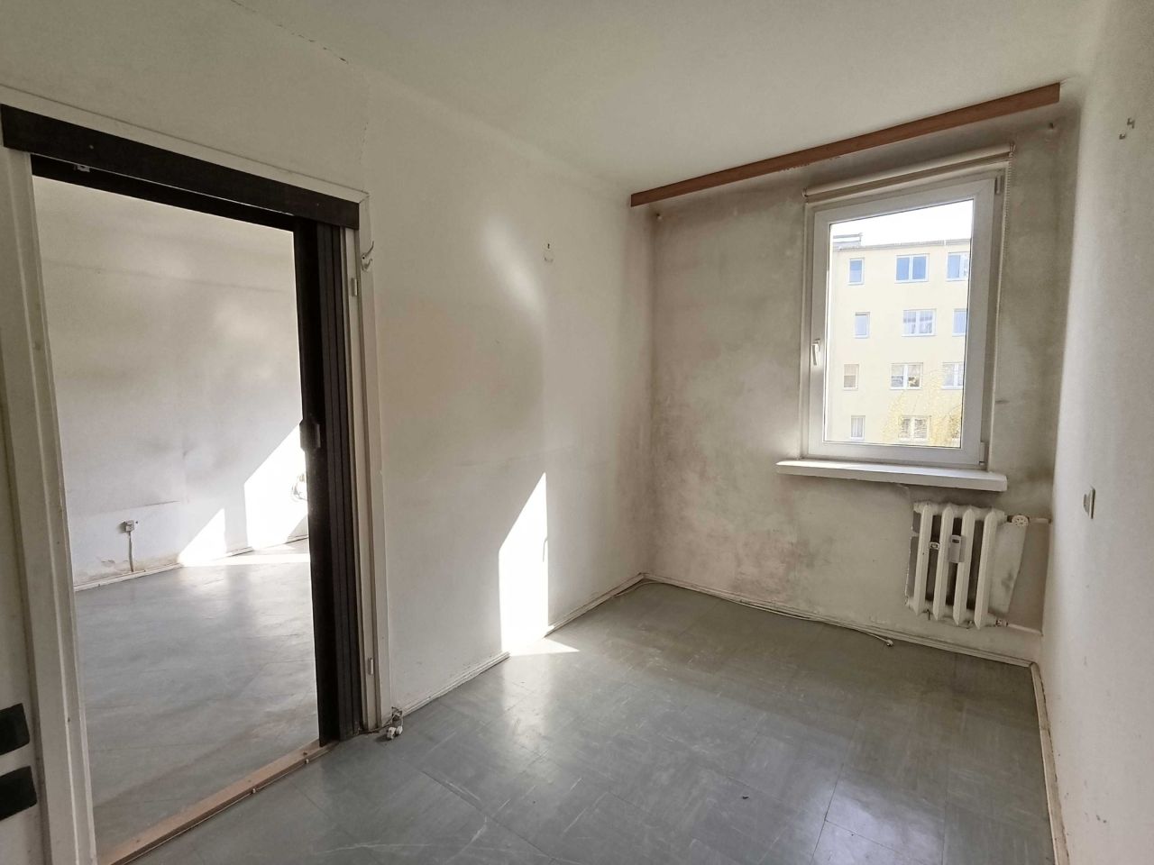 Mieszkanie 3-pokojowe Ostrowiec Świętokrzyski. Zdjęcie 4