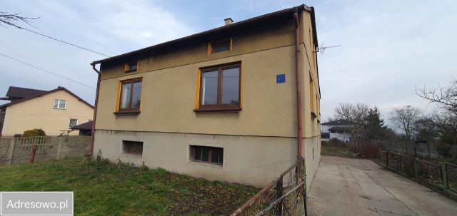 dom wolnostojący, 3 pokoje Pińczyce, ul. Kościelna. Zdjęcie 1