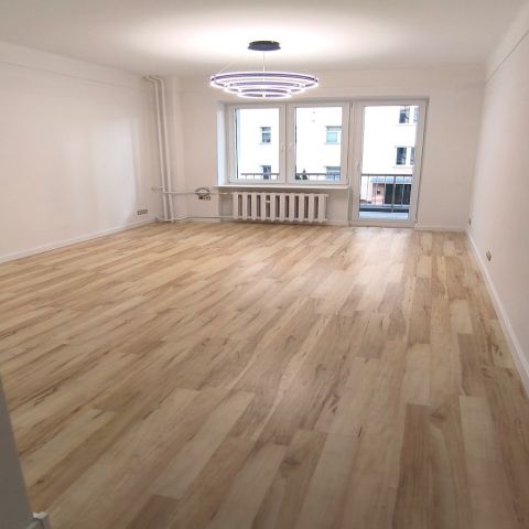 Mieszkanie 1-pokojowe Gdynia Wzgórze Świętego Maksymiliana, ul. Partyzantów. Zdjęcie 1