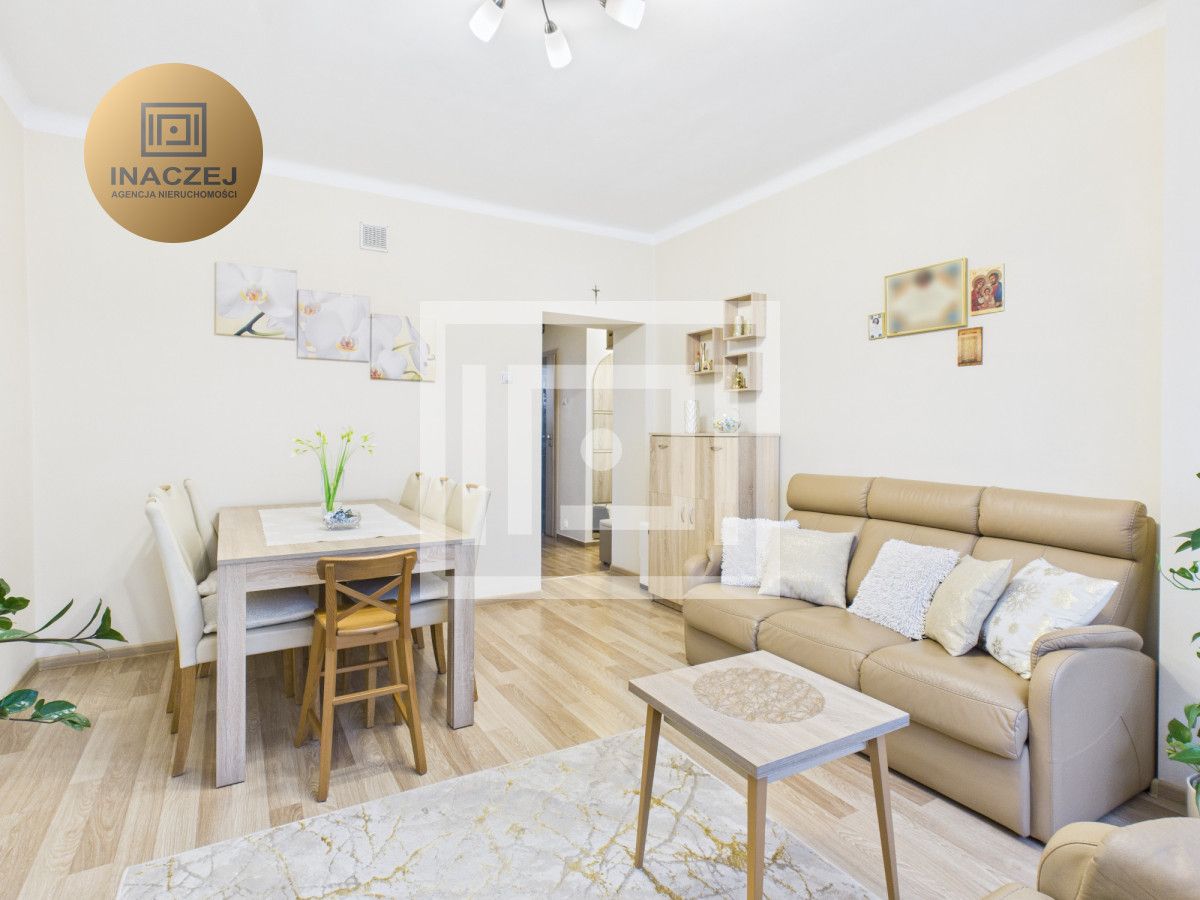 Mieszkanie 3-pokojowe Łódź Górna, ul. Stefana Rogozińskiego. Zdjęcie 1