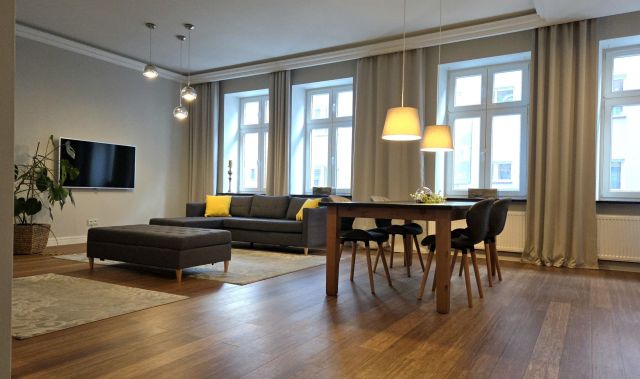 Mieszkanie 3-pokojowe Świdnica Centrum, ul. Długa. Zdjęcie 1