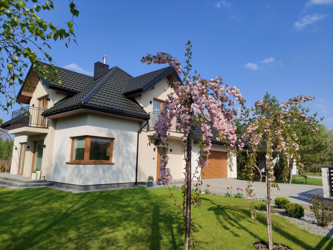 dom wolnostojący, 5 pokoi Henryków-Urocze, ul. Wodnika