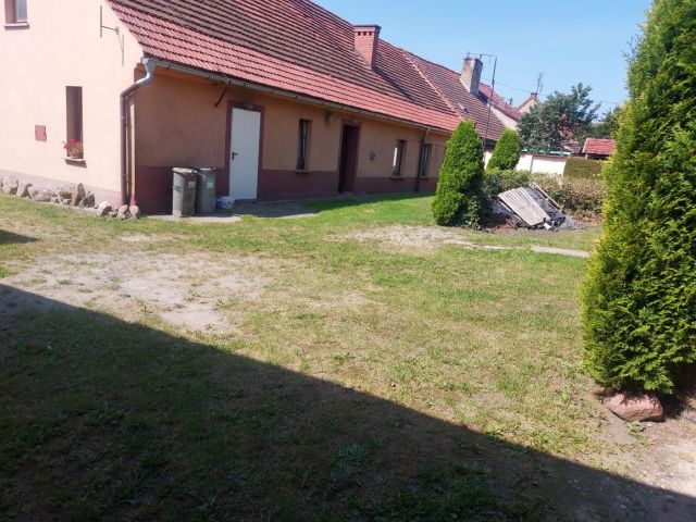 dom wolnostojący Międzybórz. Zdjęcie 1