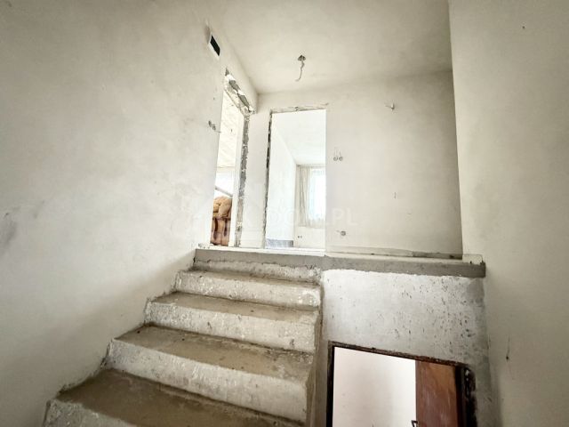 dom wolnostojący, 7 pokoi Lesica Bławatków. Zdjęcie 14