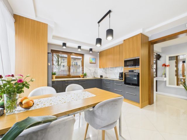 dom wolnostojący, 6 pokoi Ząbki, ul. Sasanki. Zdjęcie 6