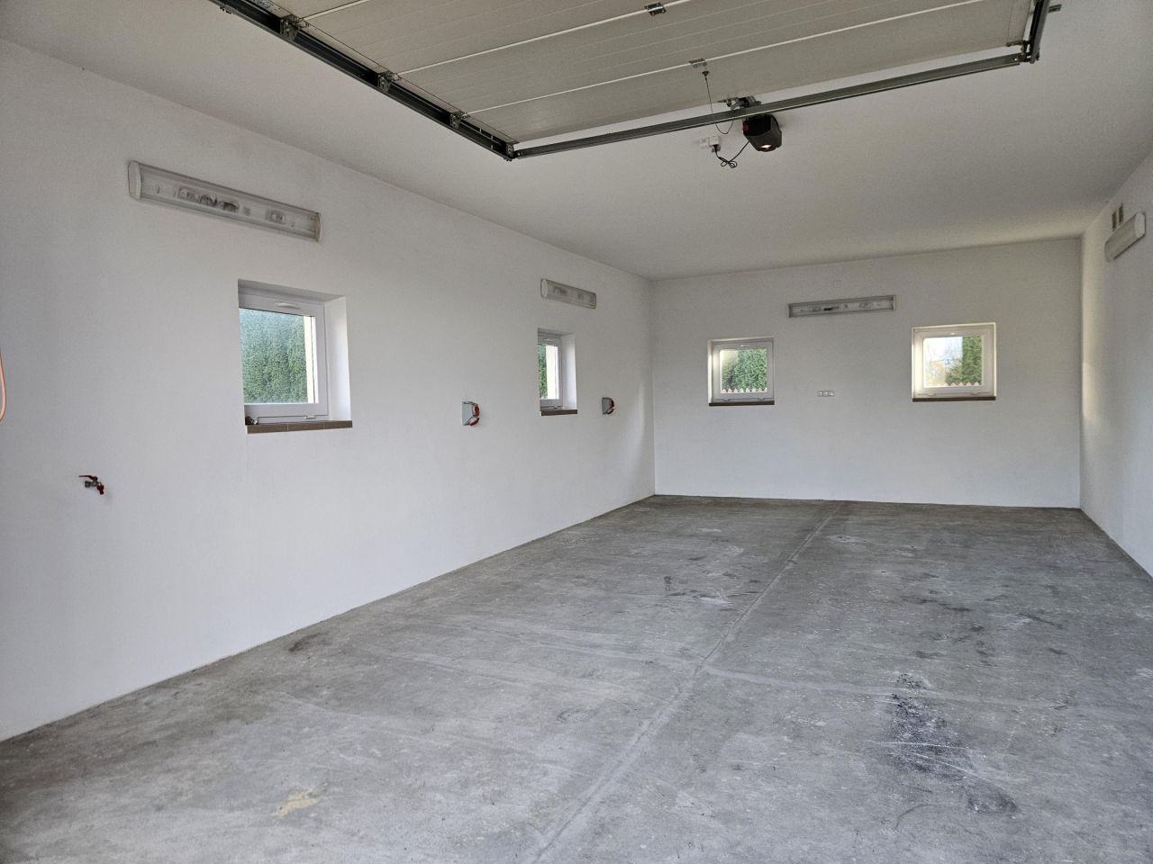 dom wolnostojący, 8 pokoi Busko-Zdrój Łagiewniki. Zdjęcie 9