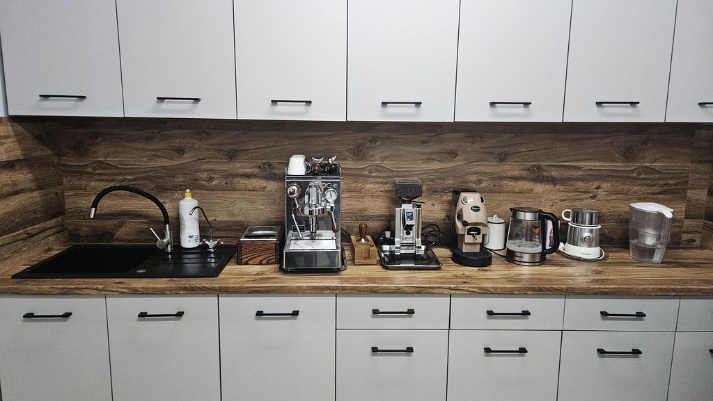 Biuro Rzeszów, pl. Armii Krajowej. Zdjęcie 7